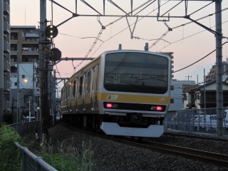 【JR東日本】E231系 中央総武線��ミツB6編成 青森改造センターへ配給輸送��