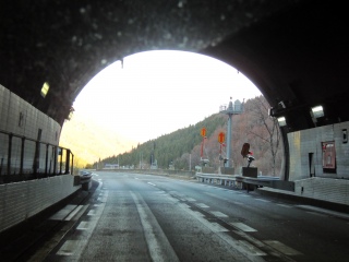 yNEXCO{z։zԓ ~։zglEo~