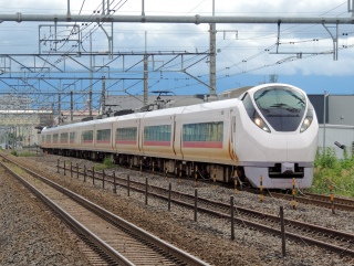 �yJR�����{�z���R�i���Ăт���܂ɁI�H��E657�n ���i��A�Y�[�����Ɍ����Ă̍���n��ł̃n���h���P�������{��